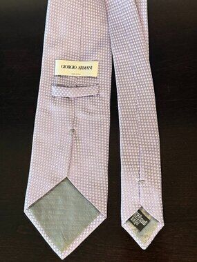 Giorgio Armani 100% Silk Micro Pattern Necktie - Lilac Purple Made in Italy